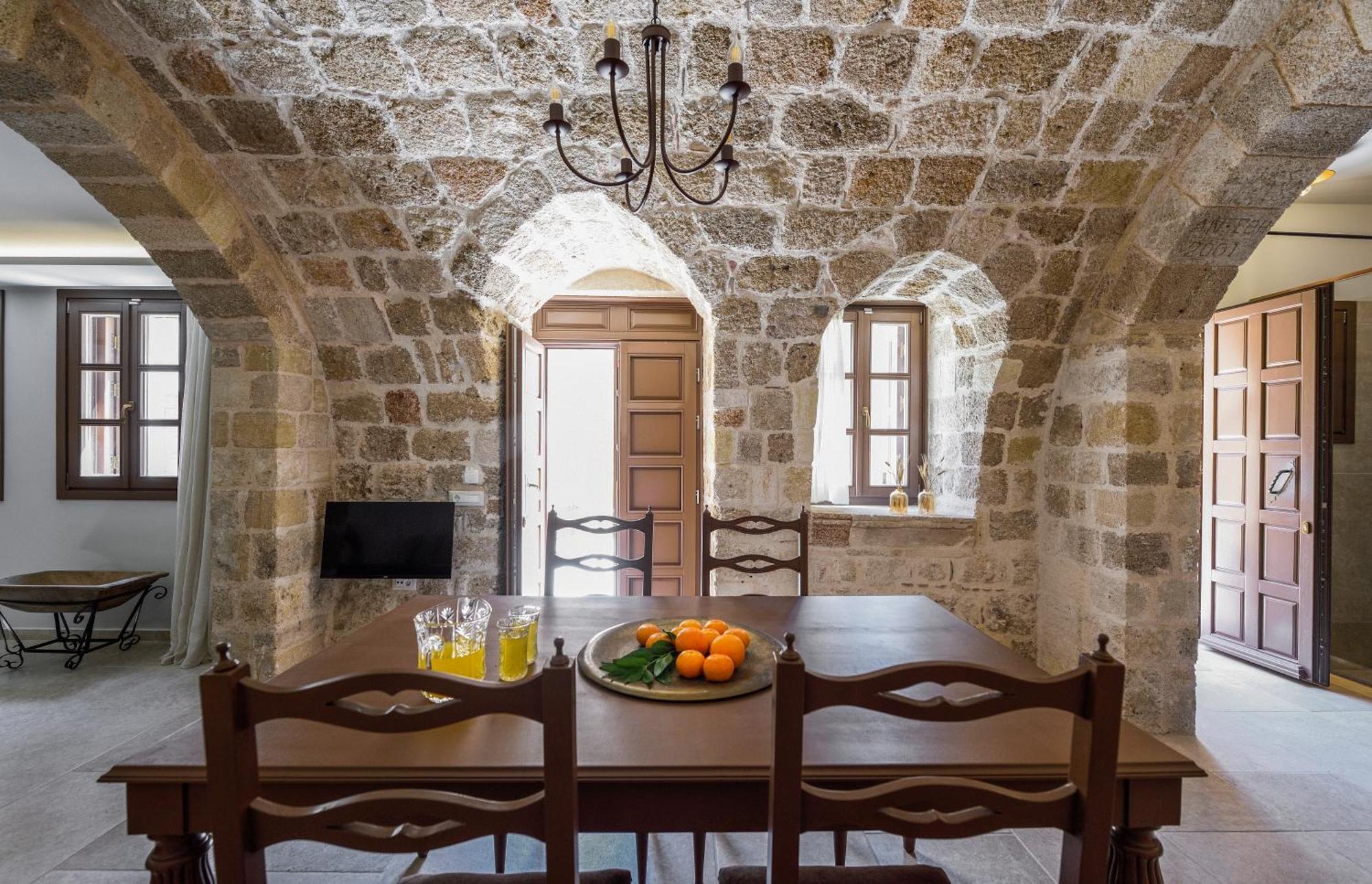 Rhodes City Spanish Knights Inn מראה חיצוני תמונה
