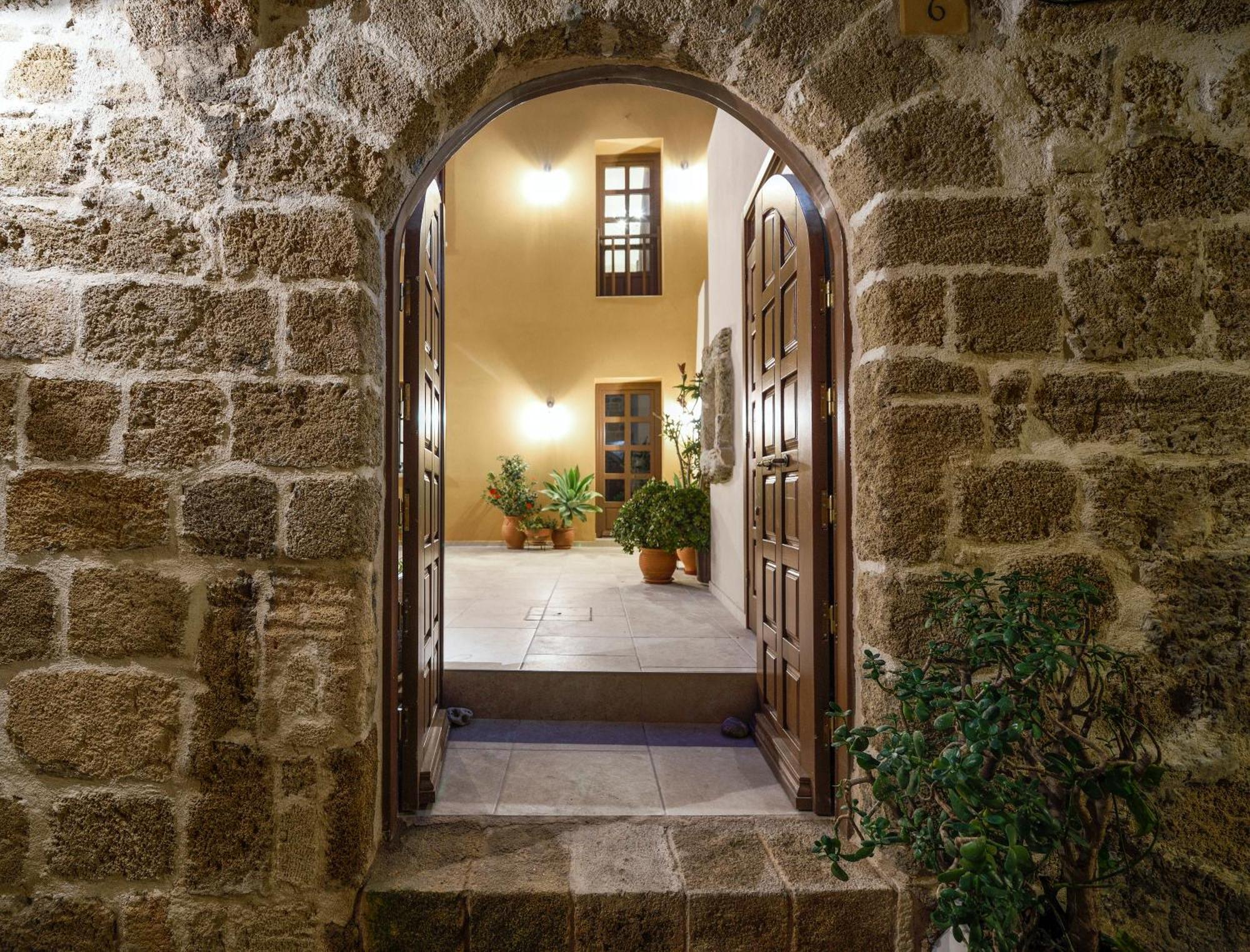 Rhodes City Spanish Knights Inn מראה חיצוני תמונה