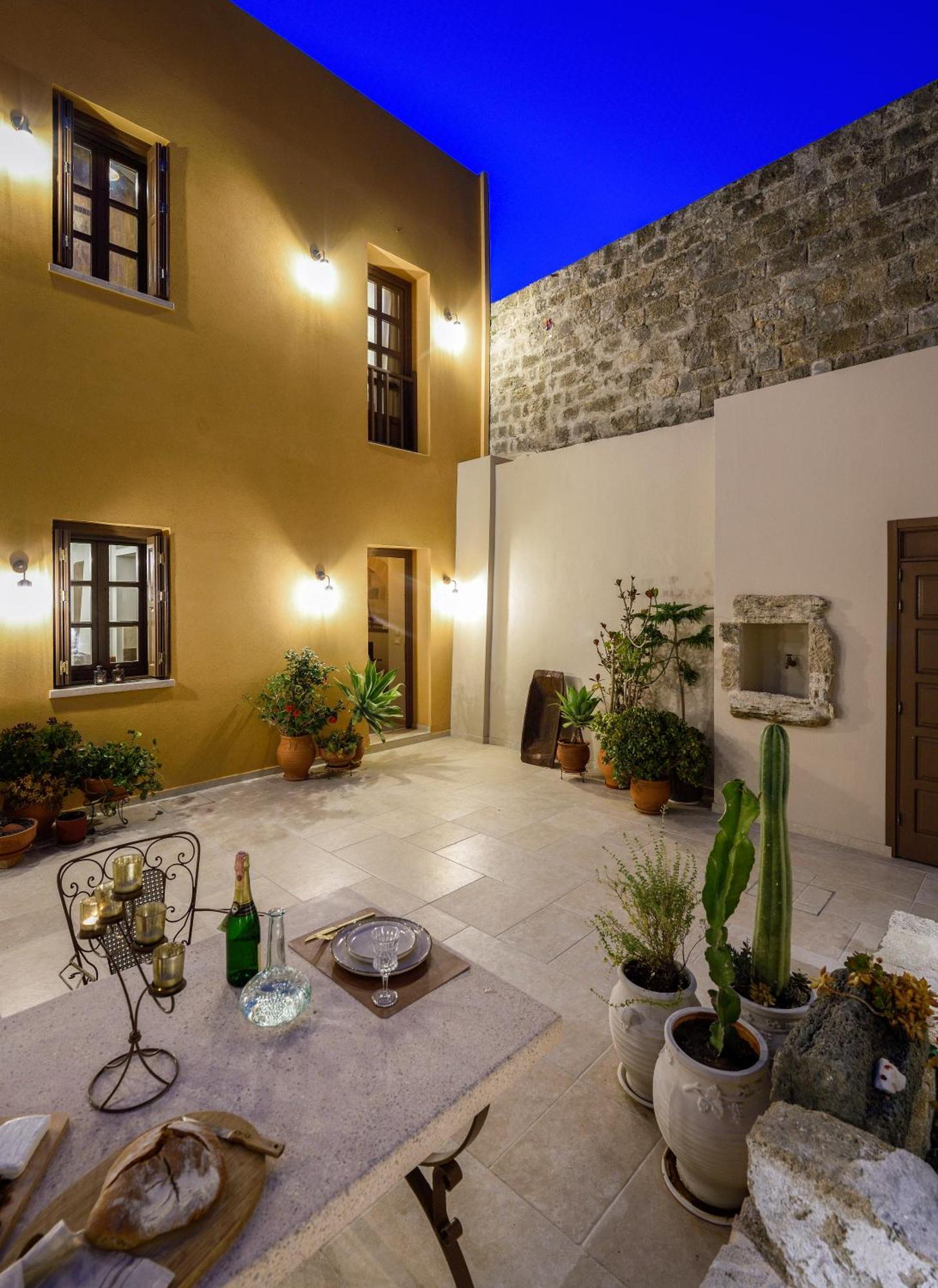 Rhodes City Spanish Knights Inn מראה חיצוני תמונה