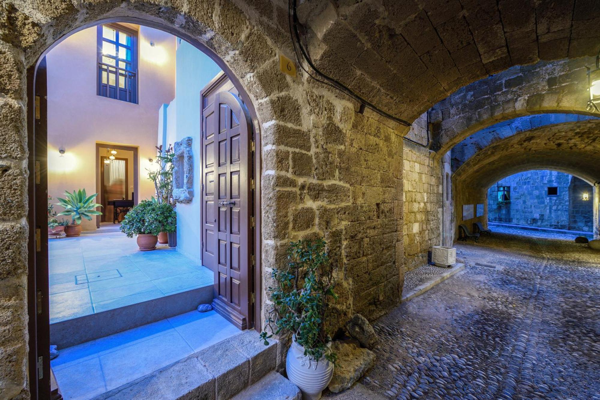 Rhodes City Spanish Knights Inn מראה חיצוני תמונה